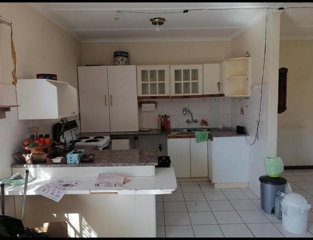 3 BEDROOM COMPLEX FOR SALE IN GRANTHAM PARK